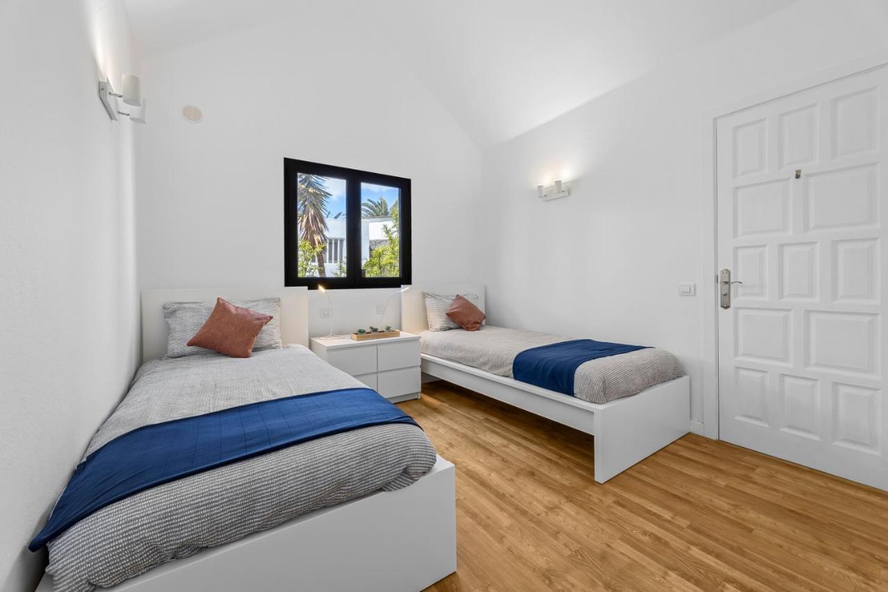 Home2Book Design House Bastian Beach Costa Teguise Esterno foto